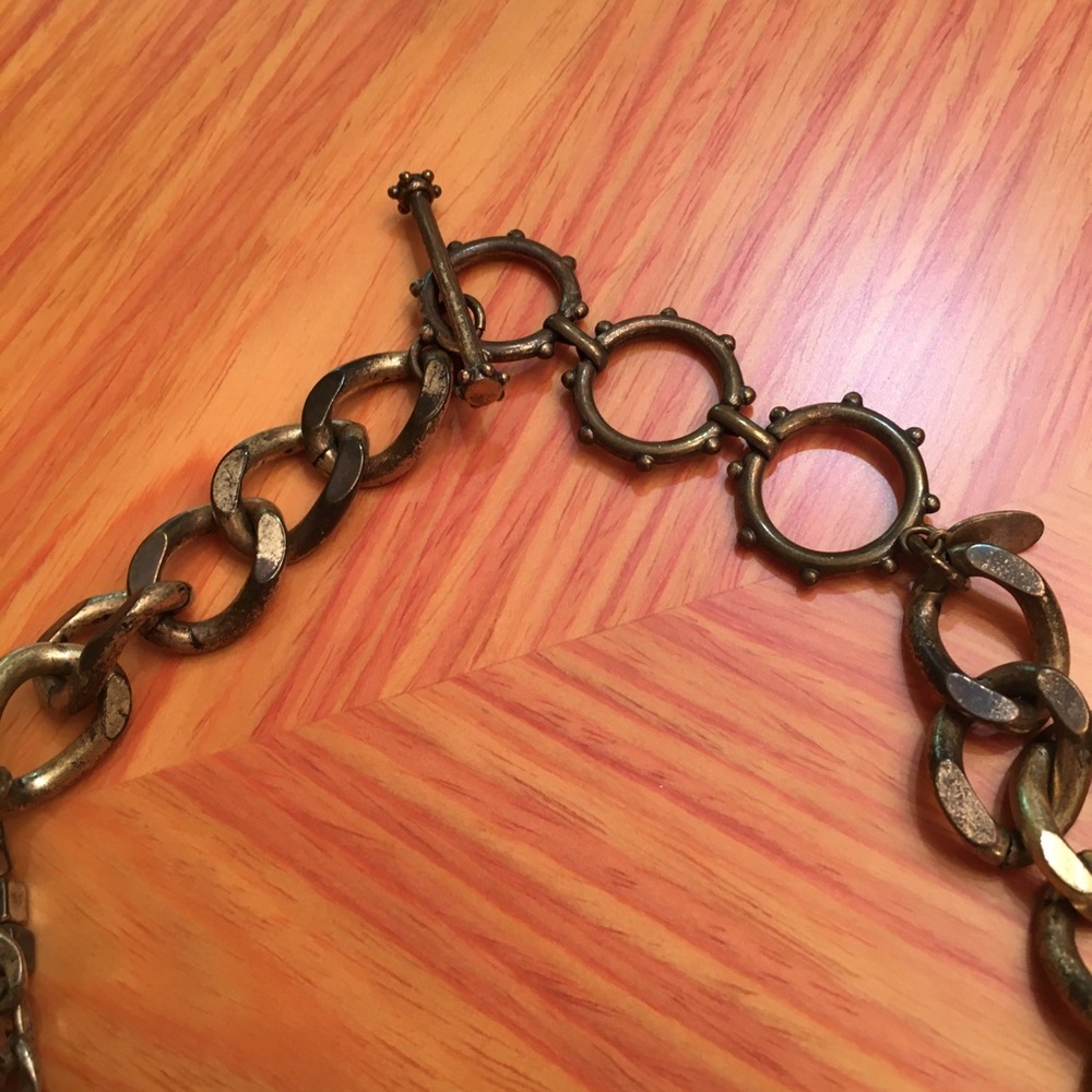 Ann Taylor Gold Tone Pearlized twist Statement Necklace with lucite pendant - Picture 10 of 11